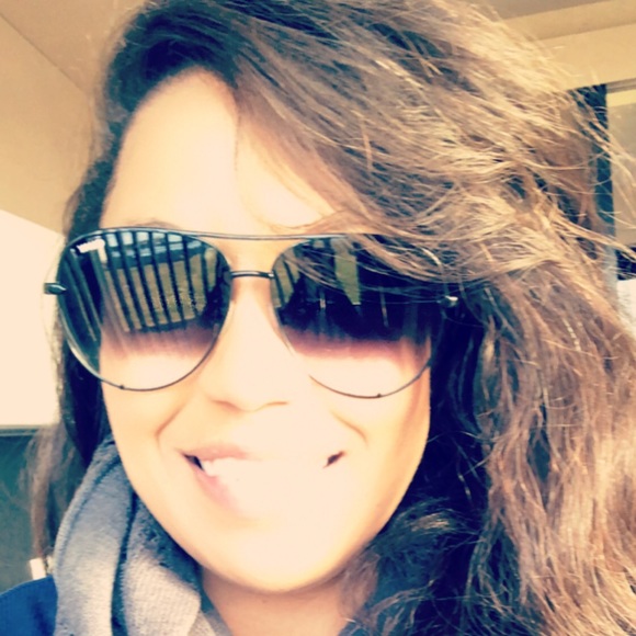 Meet your Posher, Ivana - Picture 1 of 1